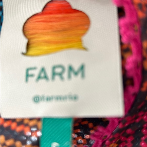 Colorful FARM RIO Geometric Patterned Top

So stylish! - Picture 4 of 4